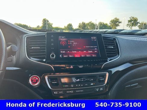 Used 2022 Honda Ridgeline Black Edition image 18