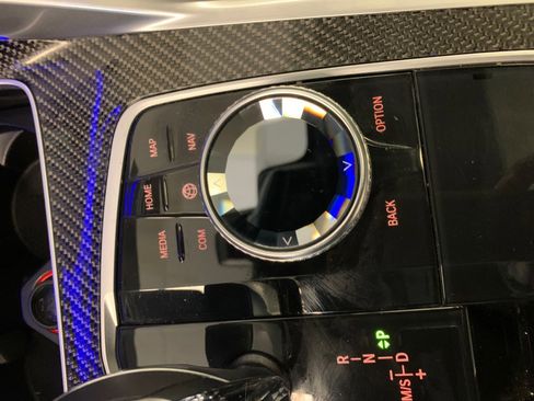 Used 2023 BMW X6 M50i w/ Executive Package image 70