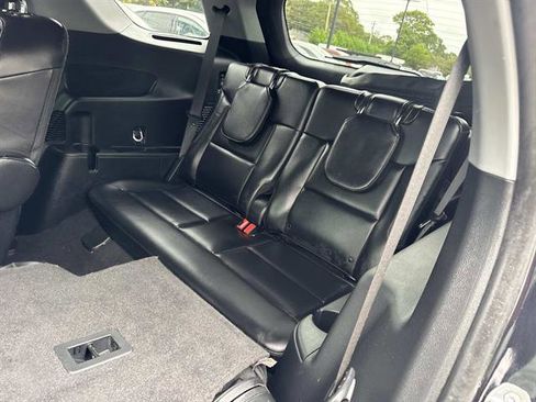 Used 2023 Ford Explorer XLT w/ Equipment Group 202A image 30