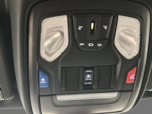 Used 2022 RAM 1500 Big Horn AWD/4WD image 22