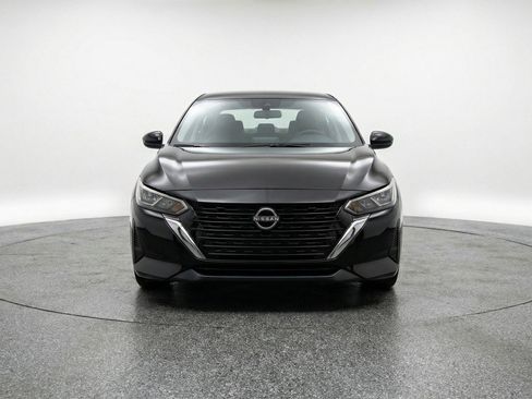Used 2025 Nissan Sentra S FWD image 2