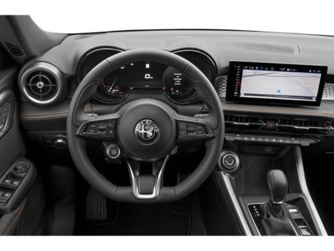 New 2026 Alfa Romeo Tonale Sprint w/ Quick Order Package 23H Volce image 9