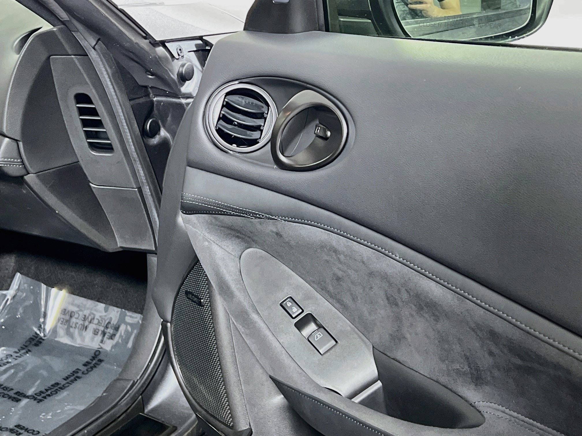 Used 2025 Nissan Z Performance w/ Floor Mat Package RWD image 31