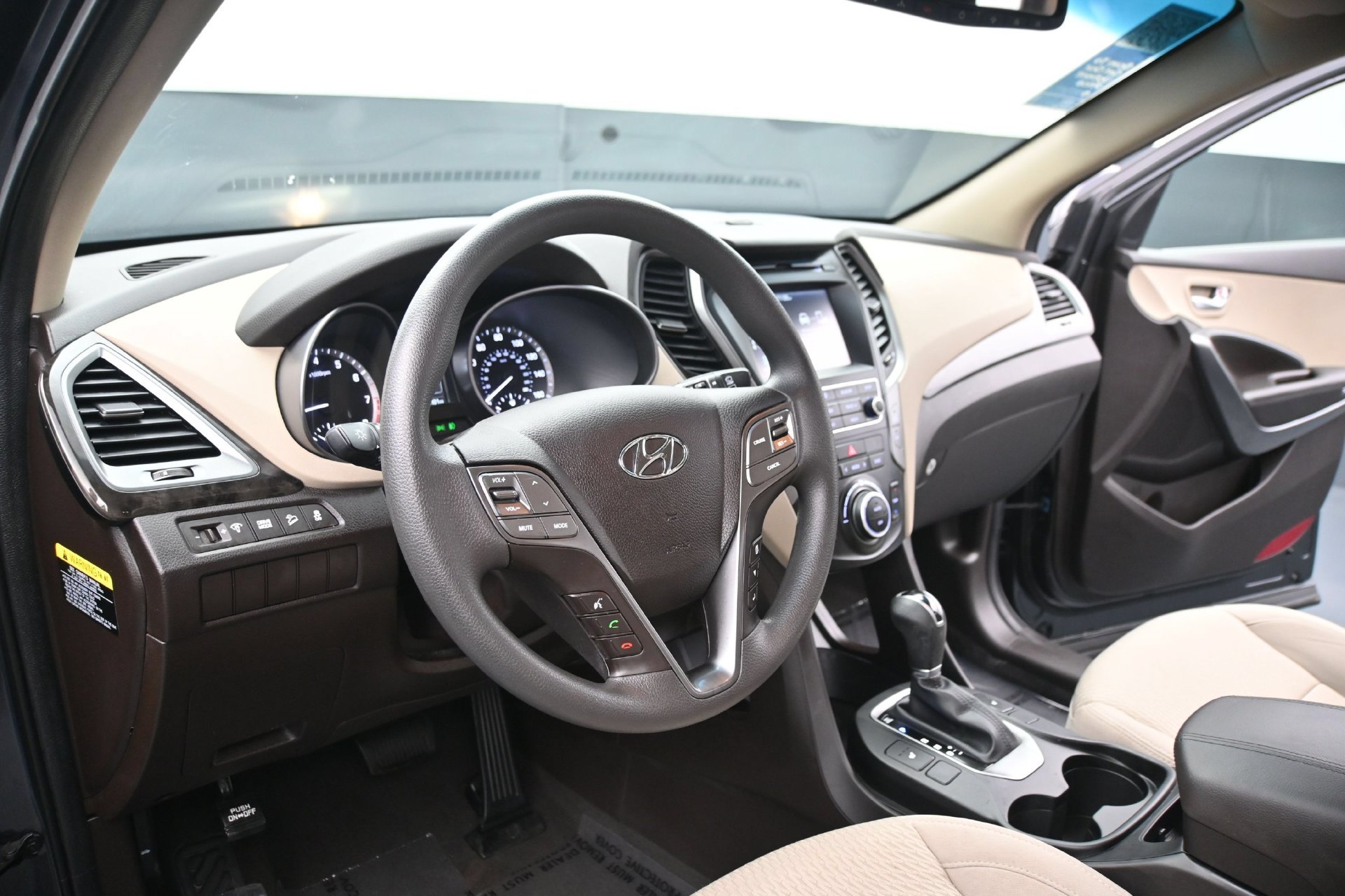 Used 2018 Hyundai Santa Fe Sport w/ 2.4L Value Package 02 FWD image 21