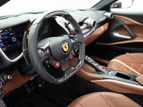 Used 2022 Ferrari 812 GTS RWD image 17