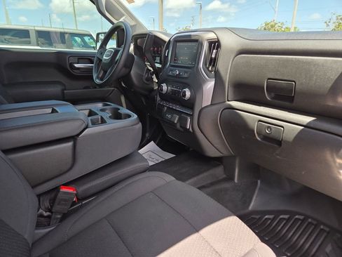 Used 2025 GMC Sierra 1500 Pro w/ Pro Value Package AWD/4WD image 9