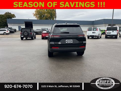 New 2025 Jeep Grand Cherokee Limited w/ Luxury Tech Group II image 14