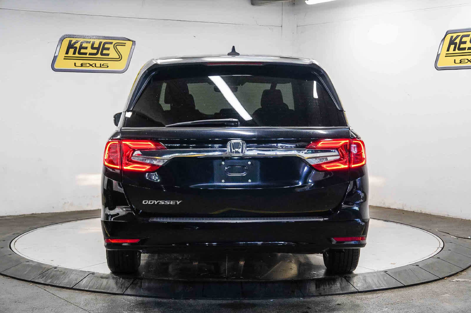 Used 2019 Honda Odyssey EX-L image 3
