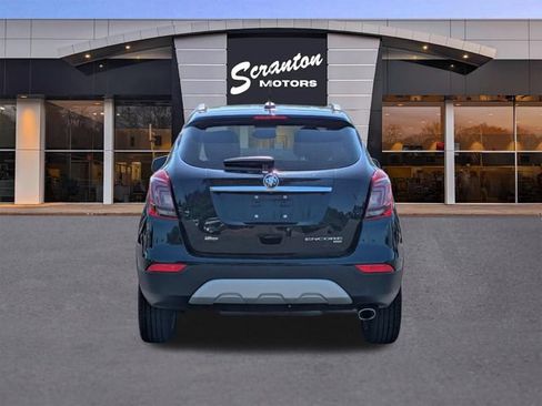 Used 2022 Buick Encore Preferred AWD/4WD image 4
