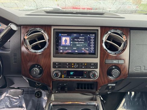 Used 2011 Ford F350 Lariat w/ Lariat Interior Pkg image 34