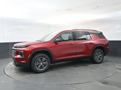 New 2026 Chevrolet Traverse LT w/ Driver Confidence Package AWD/4WD image 2