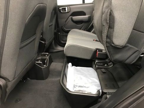 New 2025 Jeep Gladiator Willys image 30