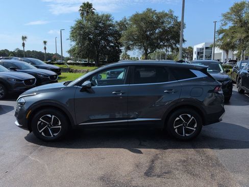 Used 2025 Kia Sportage LX FWD image 7