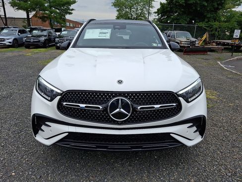 New 2025 Mercedes-Benz GLC 300 4MATIC image 2
