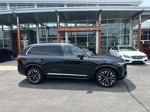 Used 2025 Volvo XC90 B6 Plus AWD/4WD image 1