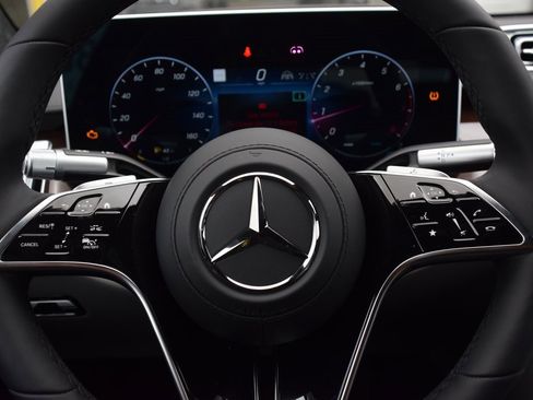 New 2025 Mercedes-Benz S 580 4MATIC Sedan image 21