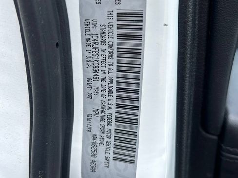 Used 2019 Jeep Grand Cherokee Limited AWD/4WD image 5