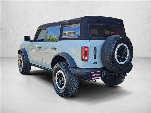 Used 2021 Ford Bronco Badlands image 7