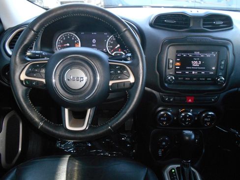 Used 2016 Jeep Renegade Limited AWD/4WD image 4
