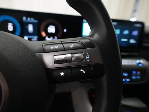 Used 2025 Hyundai Kona SEL AWD/4WD image 18