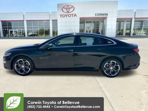 Used 2020 Chevrolet Malibu LT FWD image 2