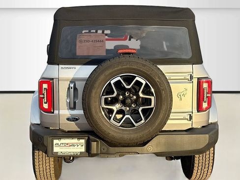 Used 2024 Ford Bronco Outer Banks AWD/4WD image 6