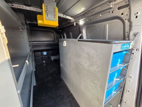 Used 2022 Ford Transit Connect XLT FWD image 17