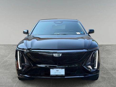Used 2024 Cadillac Lyriq Sport w/ LPO, Floor Liner Package AWD/4WD image 8