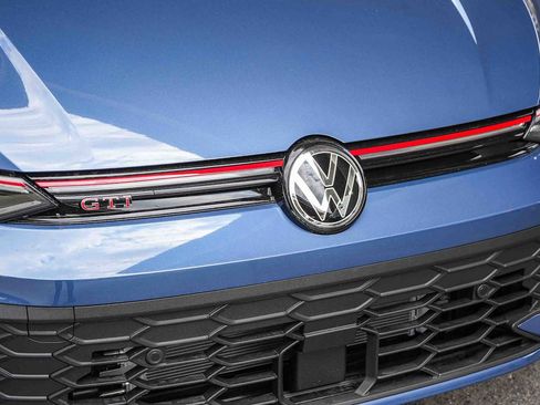 New 2026 Volkswagen GTI SE FWD image 5