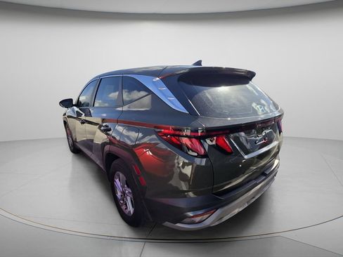 Used 2025 Hyundai Tucson SE FWD image 5