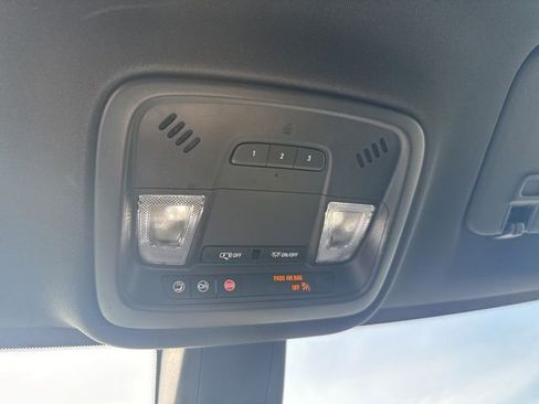 Certified 2023 Chevrolet Traverse LT AWD/4WD image 23