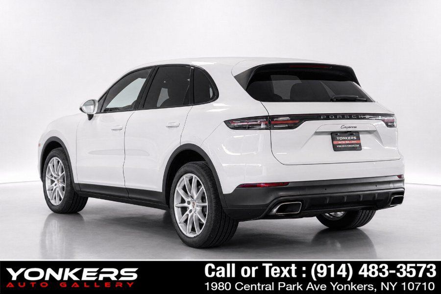 Used 2021 Porsche Cayenne AWD/4WD image 9