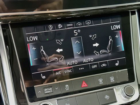 Used 2024 Audi Q7 2.0T Premium Plus AWD/4WD image 24