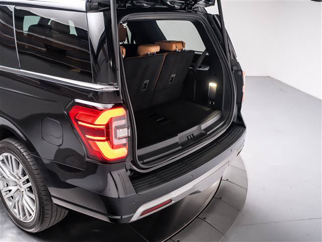 Used 2023 Ford Expedition Platinum AWD/4WD image 34