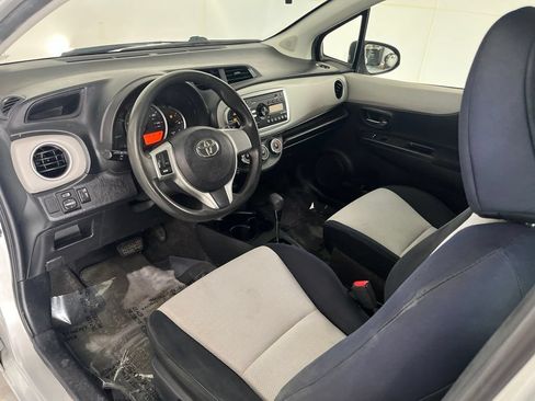 Used 2012 Toyota Yaris LE FWD image 23