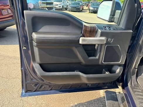 Used 2019 Ford F150 Lariat w/ Equipment Group 502A Luxury AWD/4WD image 7