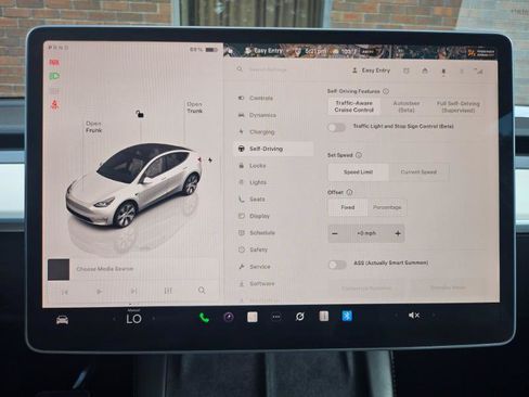 Used 2023 Tesla Model Y Long Range AWD/4WD image 49