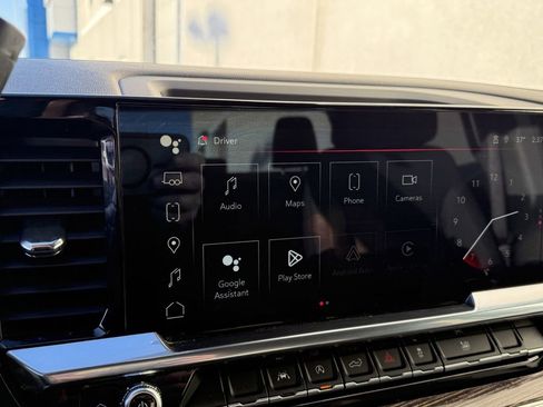 Used 2024 GMC Sierra 1500 SLE image 23