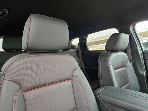 Certified 2022 Chevrolet Blazer RS w/ Enhanced Convenience Package image 30