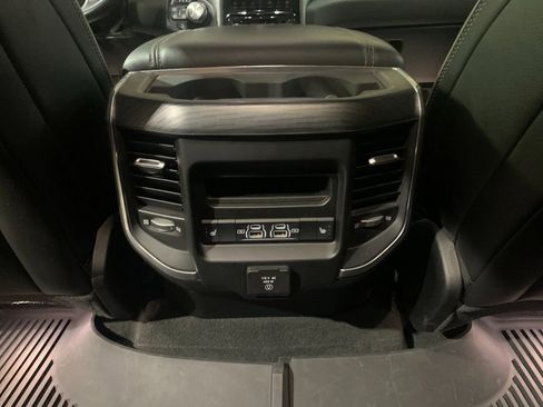 Used 2024 RAM 1500 Laramie AWD/4WD image 15