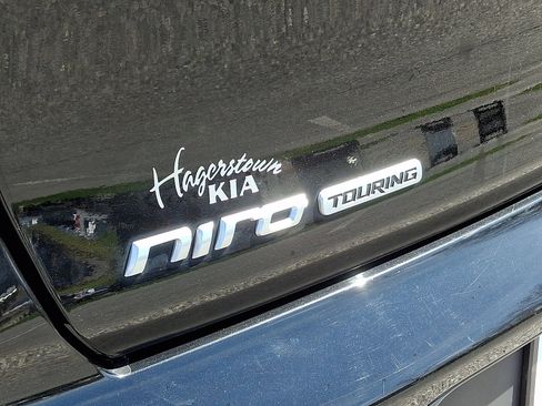 Used 2019 Kia Niro S Touring FWD image 31