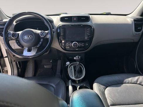 Used 2019 Kia Soul + w/ Primo Package image 10