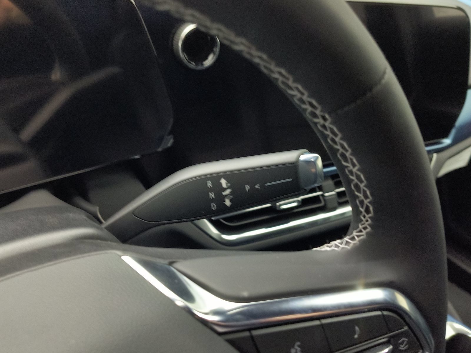 New 2026 Chevrolet Equinox EV LT FWD image 15