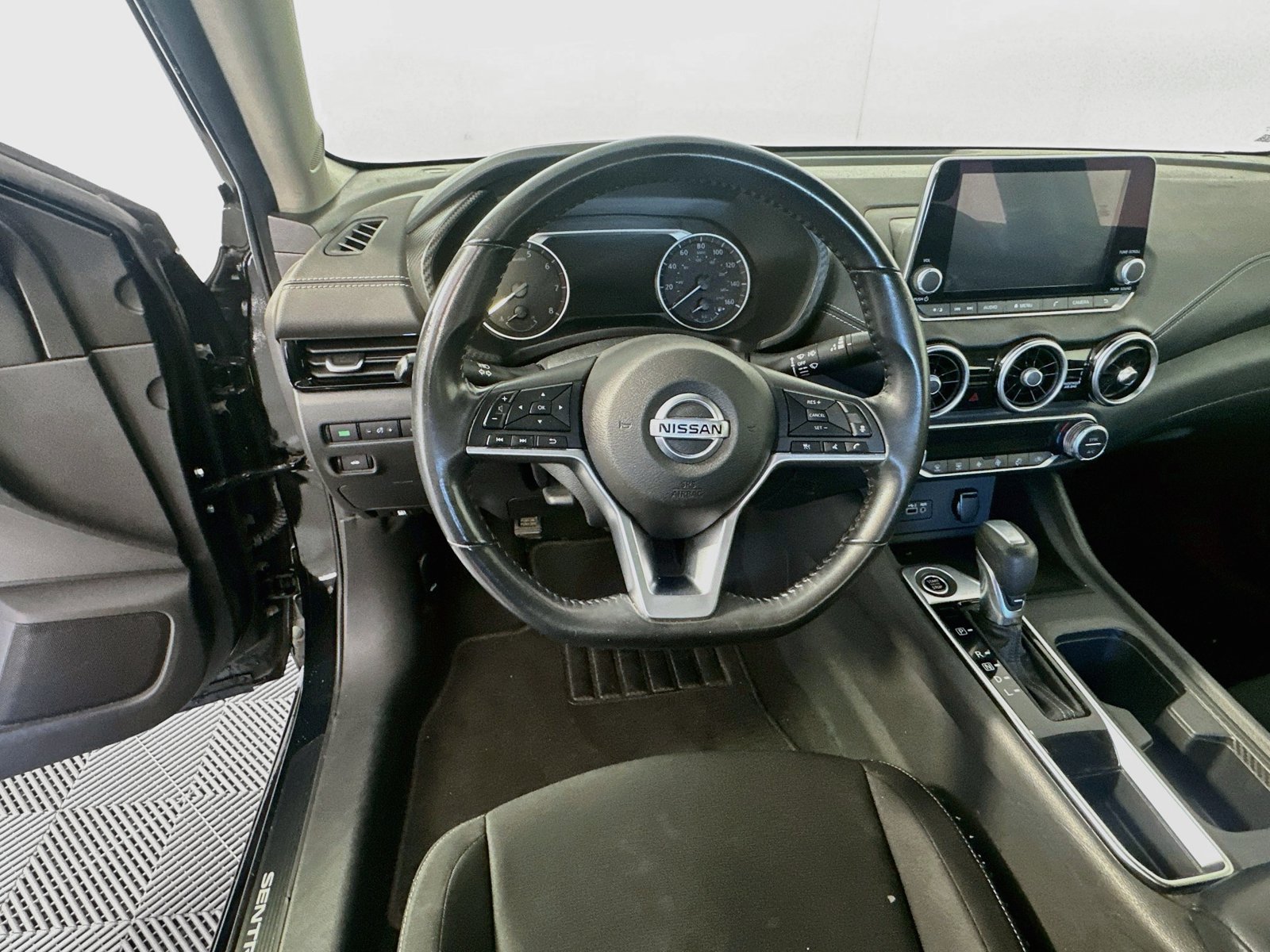 Used 2021 Nissan Sentra SV FWD image 11