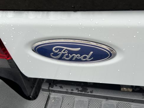 Used 2025 Ford F350 Platinum w/ FX4 Off-Road Package AWD/4WD image 8
