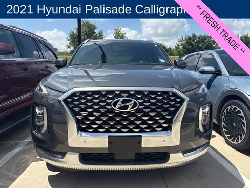 Used 2021 Hyundai Palisade Calligraphy FWD image 2