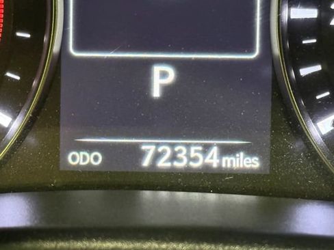 Used 2016 Lexus GS 200t RWD image 22