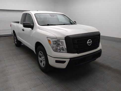 Used 2022 Nissan Titan S image 13