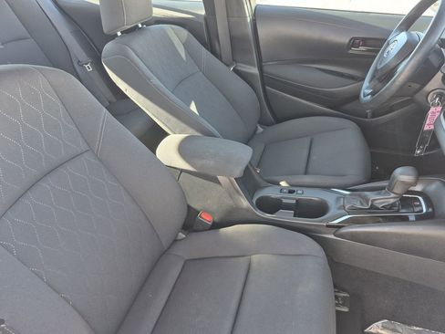 Used 2024 Toyota Corolla LE FWD image 16