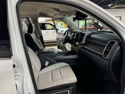Certified 2022 RAM 1500 Limited image 13